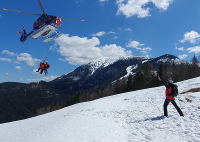 Schulung der Bergrettung mit den Hubschraubern des BMI 6